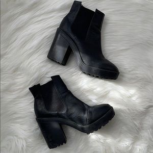 Faux leather Chelsea boots in black